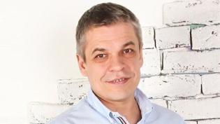 О том, зачем он создал симбиоз риелторского агентства и тренинговой компании и почему кризис – время новых возможностей 