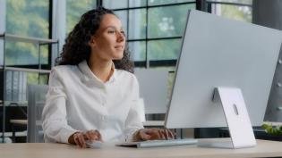 НДФЛ за 2023 год медорганизация подтверждает "старой" справкой