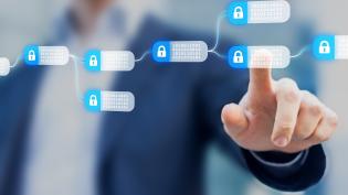 Как мы разблокировали счета клиента на 120 миллионов в обход внутренних инструкций ФНС