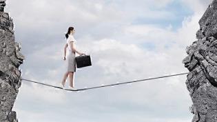 Переход из одной ИФНС в другую: подводные камни налоговой «миграции»