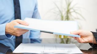 Risks incurred by foreign companies that do not process holidays, sickness and business trips under Russian rules 