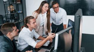 В ноябре изменилась отчетность о зарплате работников