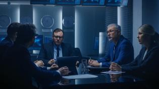 Поправки о доплатах наставникам внесены в Госдуму