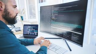 Обязательное повышение зарплат высококвалифицированных специалистов