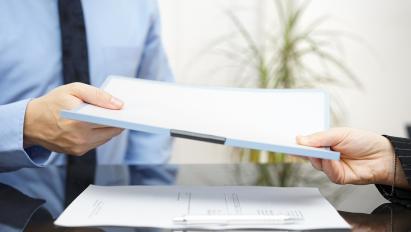 Чем рискуют иностранные компании, не оформляя отпуска, болезни и командировки по российским правилам