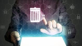 Неверный юридический адрес? Не сменили гендиректора? Есть отметка о недостоверных сведениях в ЕГРЮЛ? Вас могут ликвидировать без суда